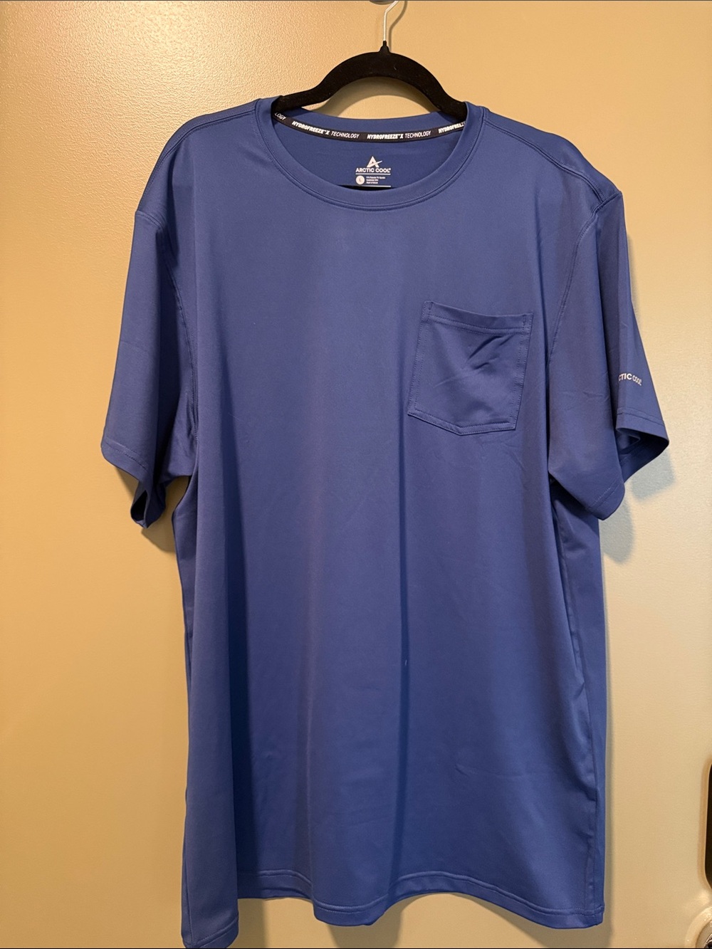 Men's Short-Sleeve Pocket Tee in Royal Blue